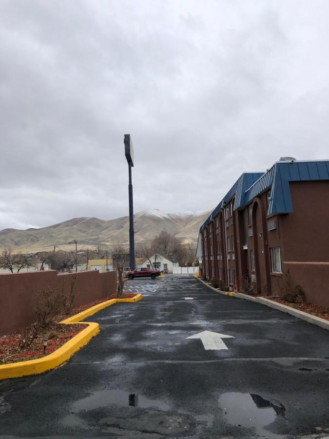 Val-U Inn Winnemucca Buitenkant foto